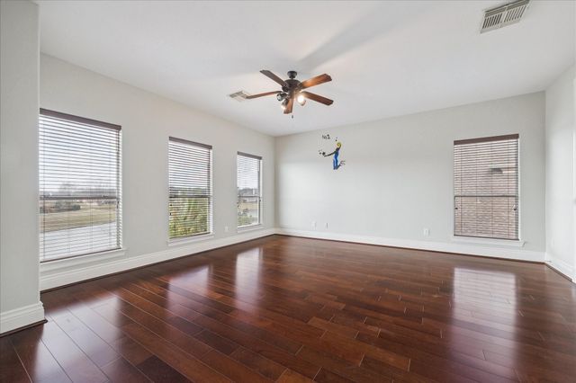 5318 Turning Leaf Lane, Sugar Land, TX 77479