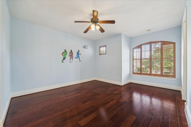 5318 Turning Leaf Lane, Sugar Land, TX 77479