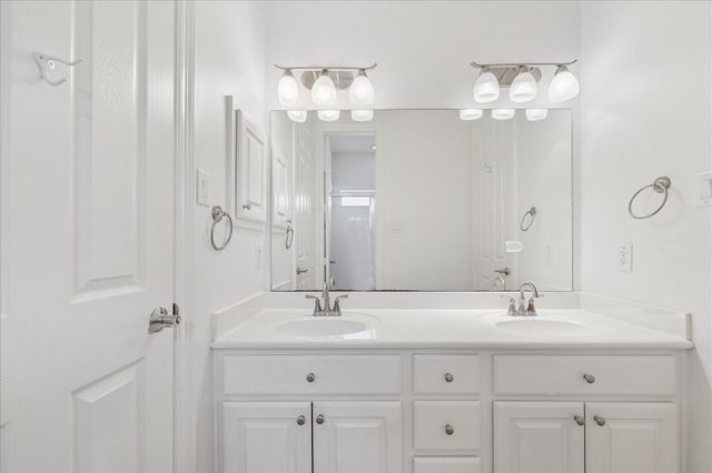 5318 Turning Leaf Lane, Sugar Land, TX 77479