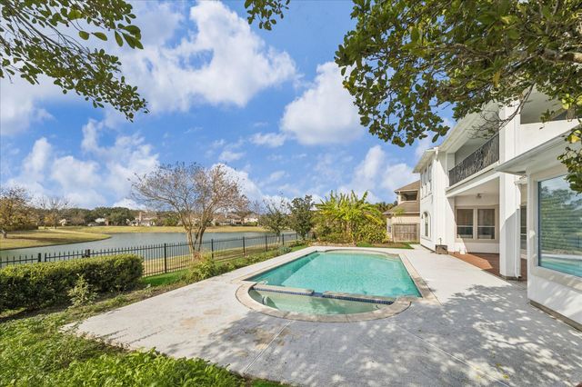 5318 Turning Leaf Lane, Sugar Land, TX 77479