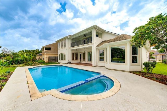 5318 Turning Leaf Lane, Sugar Land, TX 77479