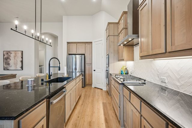 704 Colt Drive, Aubrey, TX 76227