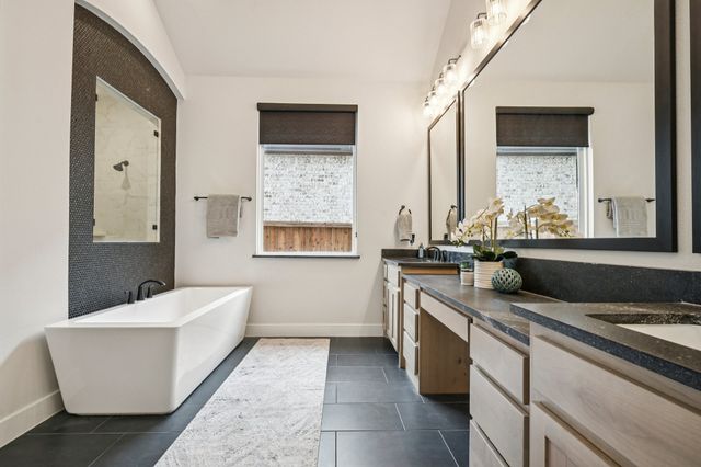 704 Colt Drive, Aubrey, TX 76227