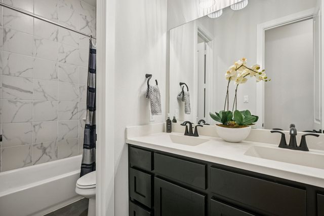 704 Colt Drive, Aubrey, TX 76227