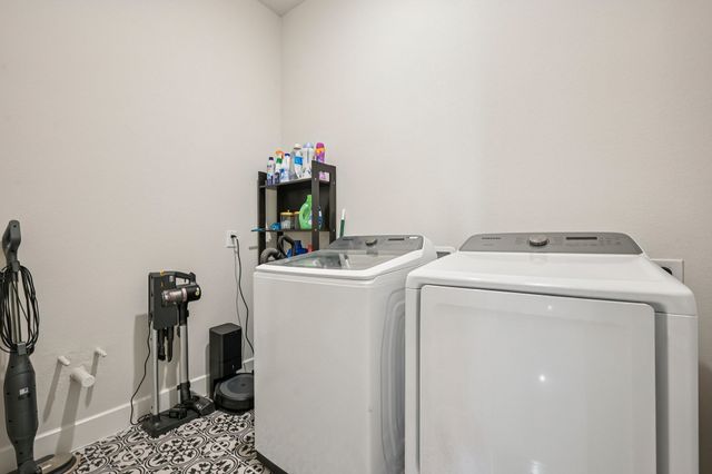 704 Colt Drive, Aubrey, TX 76227