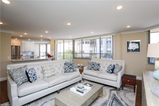 4041 Gulf Shore BLVD N # 305, Naples, FL 34103