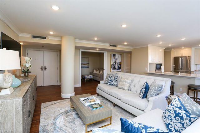 4041 Gulf Shore BLVD N # 305, Naples, FL 34103