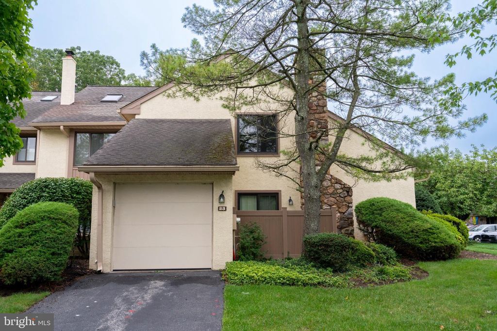 23 HIGHGATE LN #, BLUE BELL, PA 19422 — photo 2