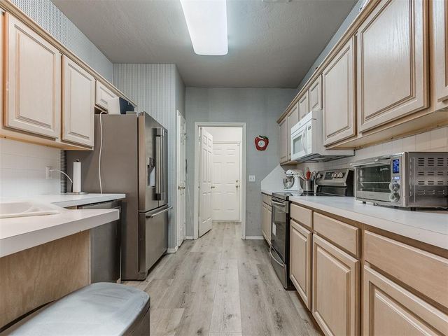4617 NW 25th Place, Oklahoma City, OK 73127