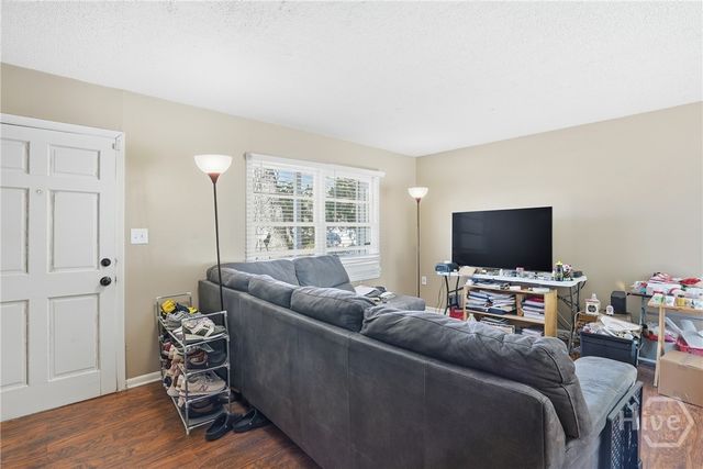 306 Chatham Villa Drive, Savannah, GA 31408