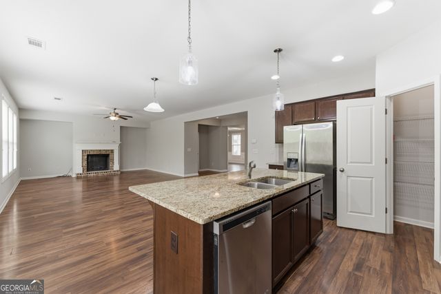 5942 Watersdown Way, Flowery Branch, GA 30542