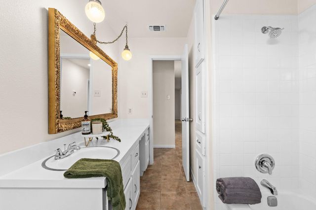 513 E 27th Ave, Belton, TX 76513