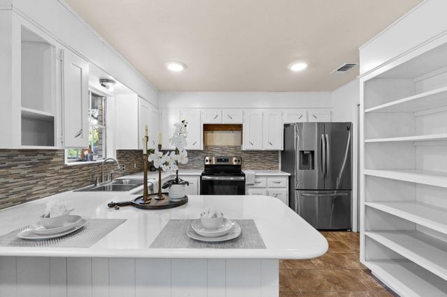 513 E 27th Ave, Belton, TX 76513