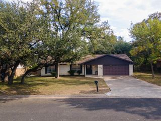 513 E 27th Ave, Belton, TX 76513