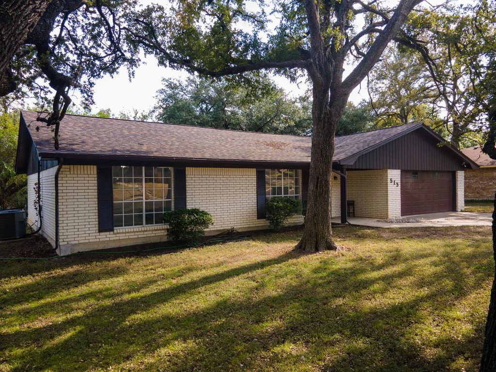 513 E 27th Ave, Belton, TX 76513