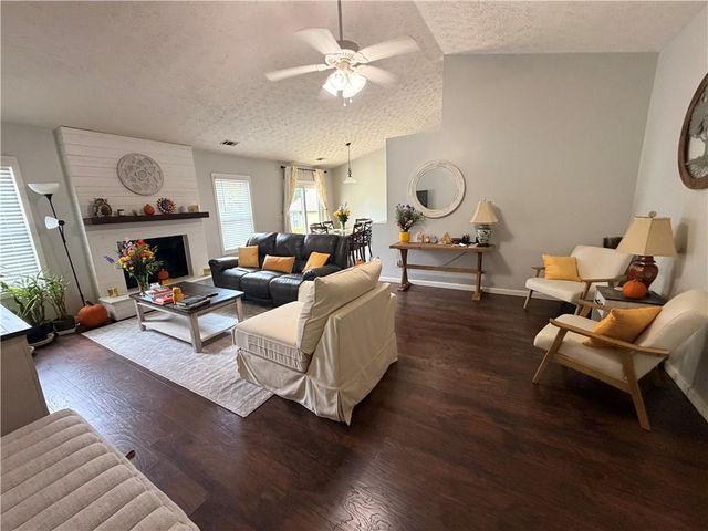 920 River Rock Drive, Woodstock, GA 30188