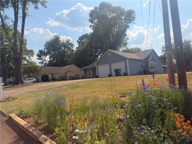 920 River Rock Drive, Woodstock, GA 30188