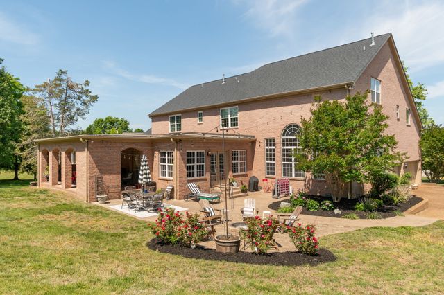 9015 Grey Pointe Ct, Brentwood, TN 37027