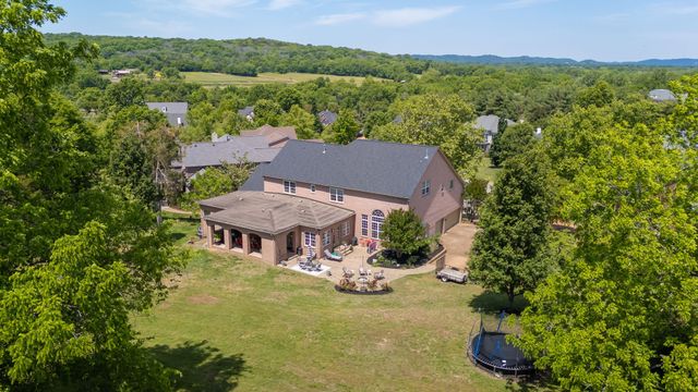 9015 Grey Pointe Ct, Brentwood, TN 37027