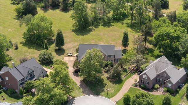 9015 Grey Pointe Ct, Brentwood, TN 37027