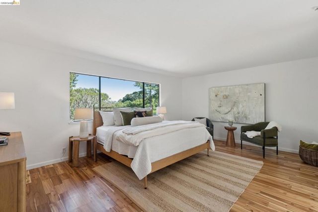 14300 Skyline Blvd, Oakland, CA 94619