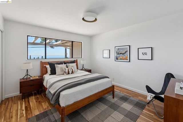 14300 Skyline Blvd, Oakland, CA 94619