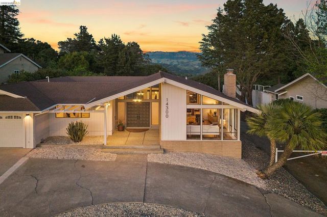 14300 Skyline Blvd, Oakland, CA 94619