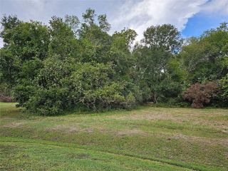 1050 Winchester Trail, Angleton, TX 77515