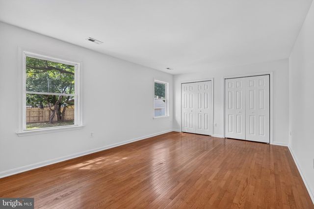 750 N GEORGE MASON DR, Arlington, VA 22203