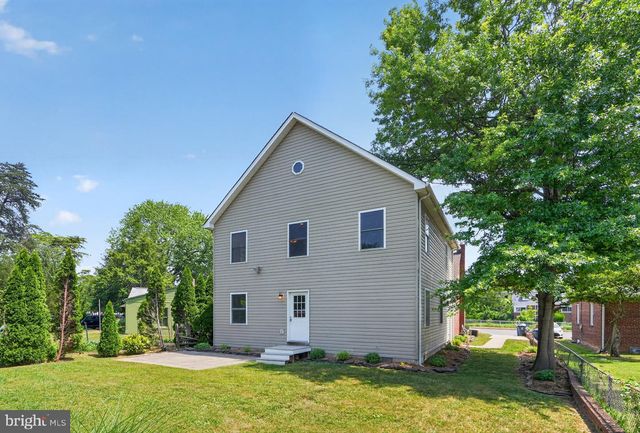 750 N GEORGE MASON DR, Arlington, VA 22203