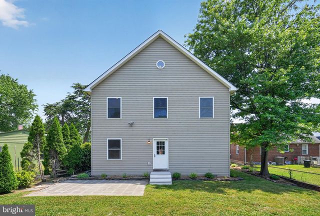750 N GEORGE MASON DR, Arlington, VA 22203