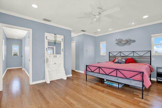 203 163RD AVENUE, Redington Beach, FL 33708