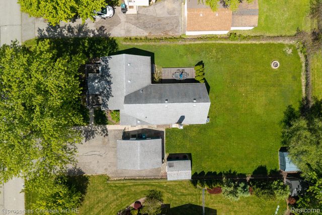 9034 Elmhurst Avenue, Plymouth Charter Township, MI 48170