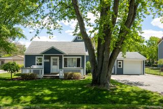 9034 Elmhurst Avenue, Plymouth Charter Township, MI 48170