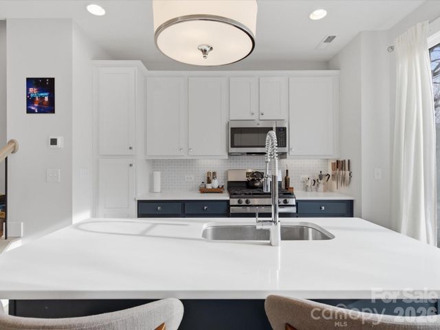 1013 E 36th Street, Charlotte, NC 28205