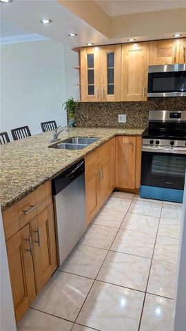 5701 Collins Ave 1105, Miami Beach, FL 33140