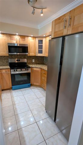 5701 Collins Ave 1105, Miami Beach, FL 33140