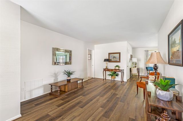 14210 Woodforest Boulevard, Houston, TX 77015