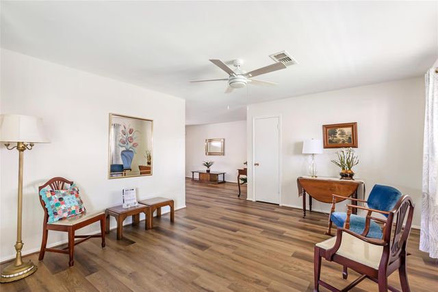 14210 Woodforest Boulevard, Houston, TX 77015