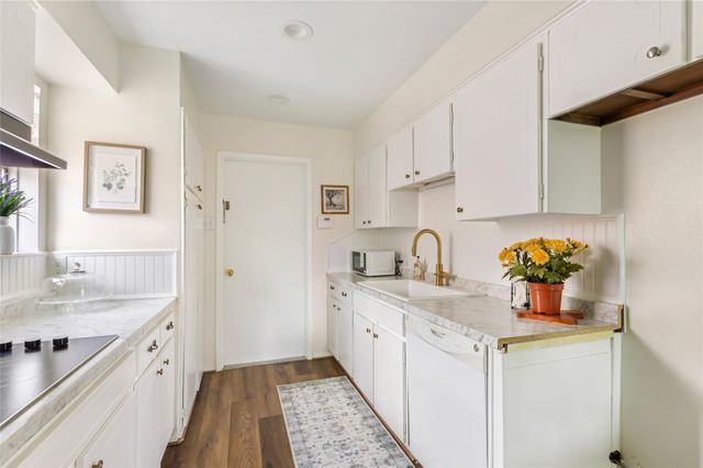 14210 Woodforest Boulevard, Houston, TX 77015