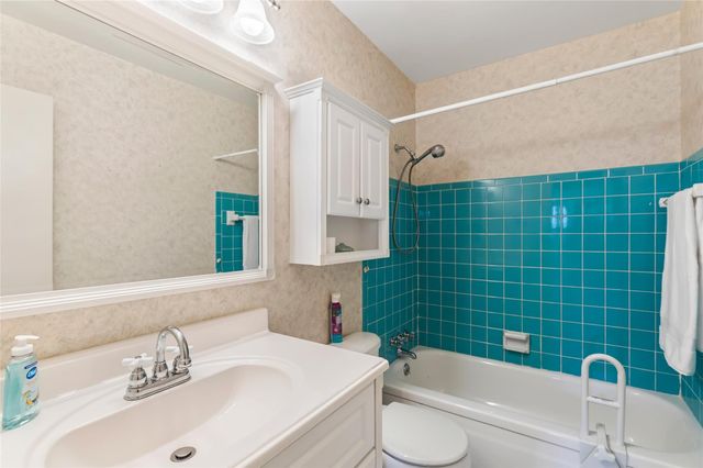 14210 Woodforest Boulevard, Houston, TX 77015