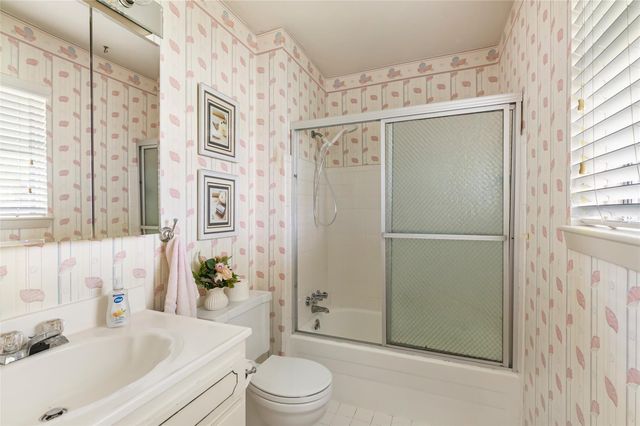 14210 Woodforest Boulevard, Houston, TX 77015