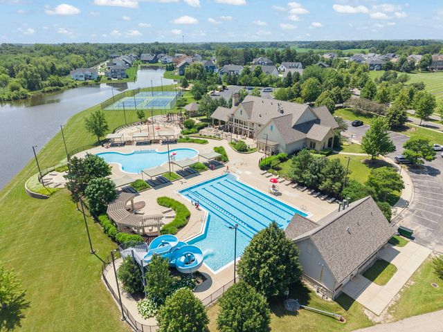 3687 Peregrine Way, Elgin, IL 60124