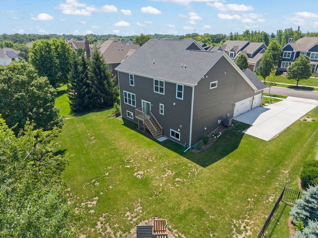 3687 Peregrine Way, Elgin, IL 60124
