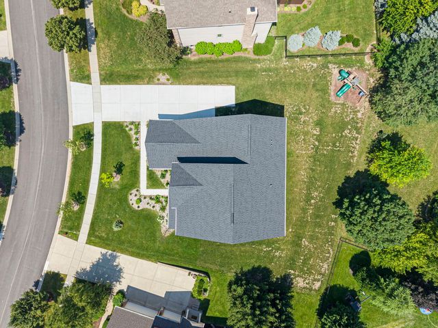 3687 Peregrine Way, Elgin, IL 60124