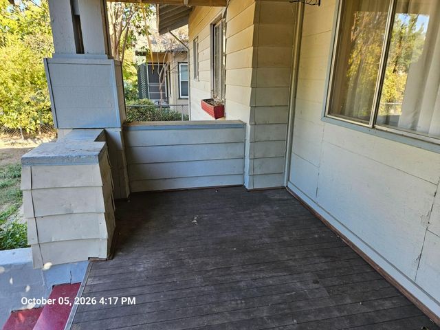 4908 9th Ave, Sacramento, CA 95820
