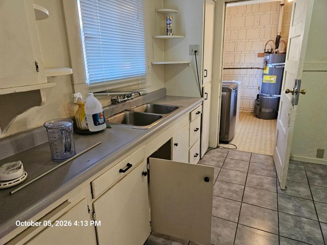 4908 9th Ave, Sacramento, CA 95820