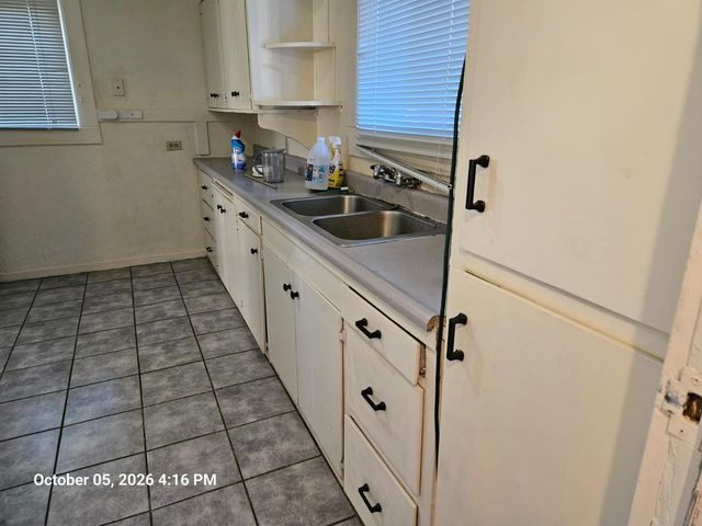 4908 9th Ave, Sacramento, CA 95820
