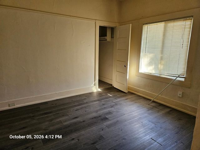 4908 9th Ave, Sacramento, CA 95820