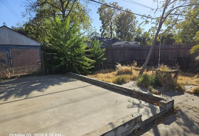 4908 9th Ave, Sacramento, CA 95820